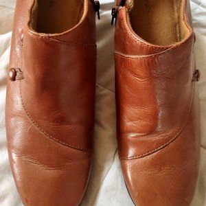 EUC Clark's Leather Bootie - 10W